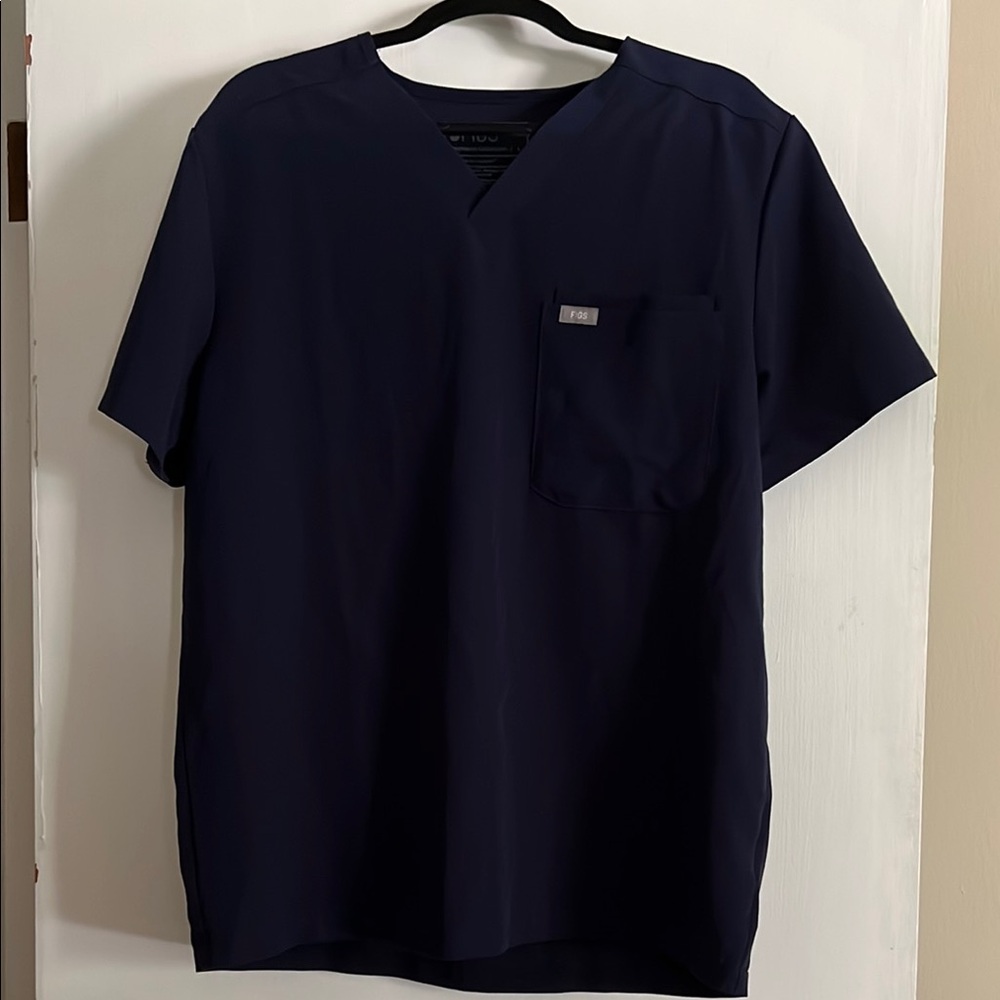 Figs Navy Catarina Two Pocket Scrub Top